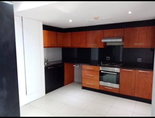 2 BEDROOM APARTMENT TO LET IN POINT WATERFRONT